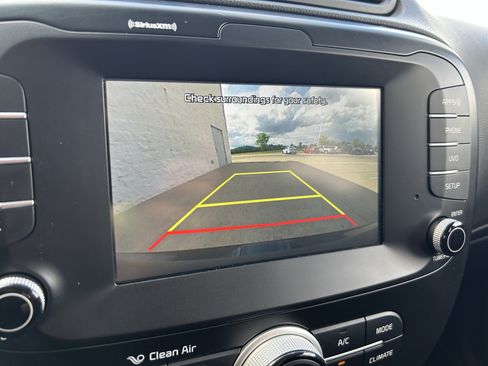 Used 2018 Kia Soul w/ Convenience Package FWD image 28
