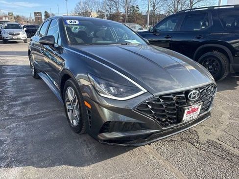 Used 2023 Hyundai Sonata SEL image 3