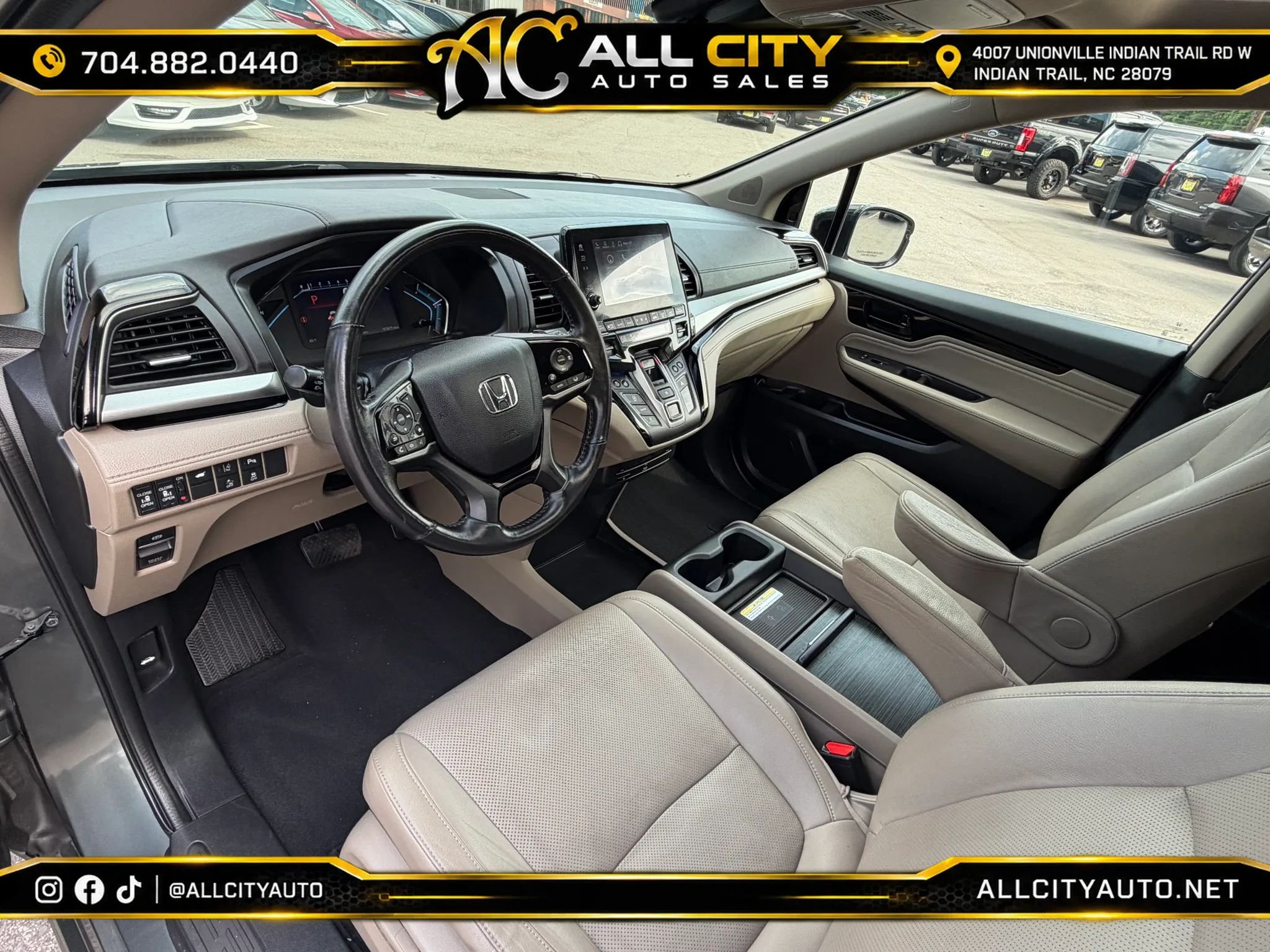 Used 2018 Honda Odyssey Elite image 11
