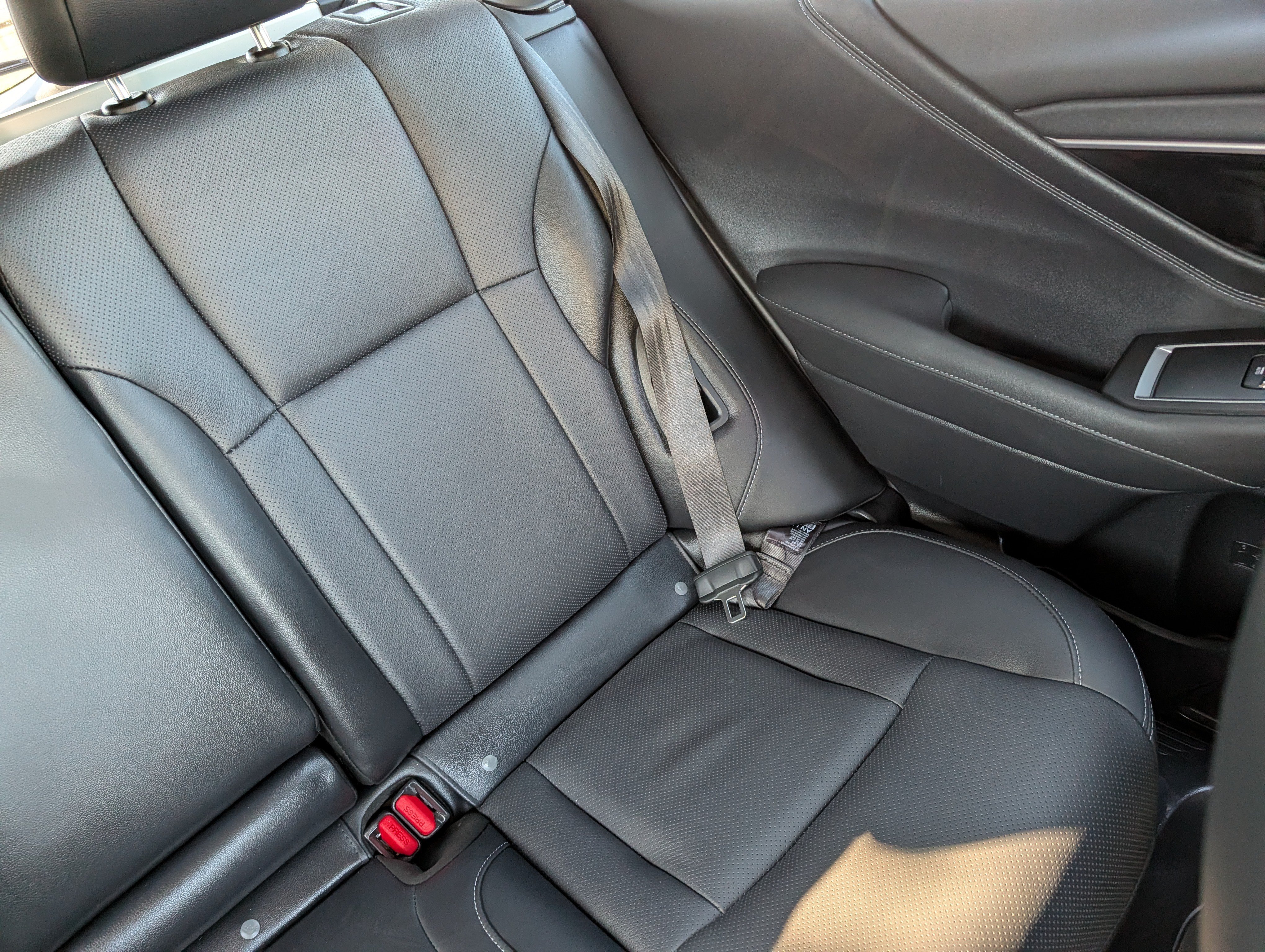 Used 2024 Subaru Outback Limited AWD/4WD image 14