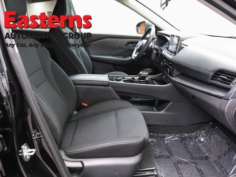 Used 2023 Nissan Rogue S AWD/4WD image 24