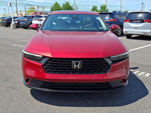 Used 2024 Honda Accord EX image 2