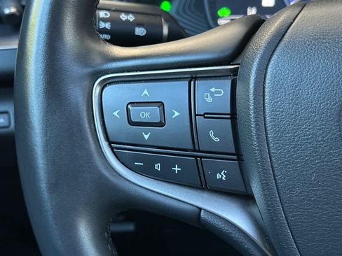 Certified 2023 Lexus UX 250h FWD w/ Accessory Package (Z1) image 26