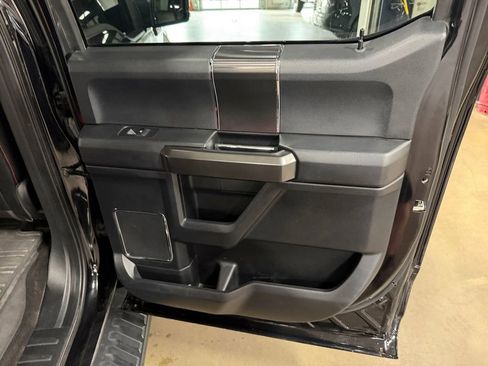 Used 2020 Ford F150 Lariat w/ Equipment Group 502A Luxury AWD/4WD image 20