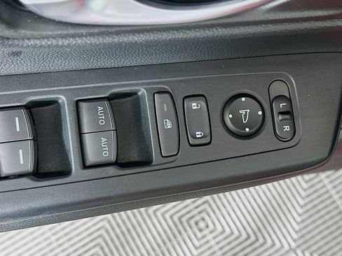 Used 2024 Honda CR-V EX image 15