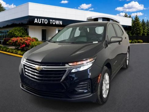 Used 2022 Chevrolet Equinox LS w/ LS Convenience Package FWD image 1