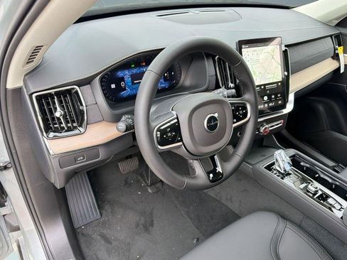 New 2026 Volvo XC90 B5 Plus AWD/4WD image 4