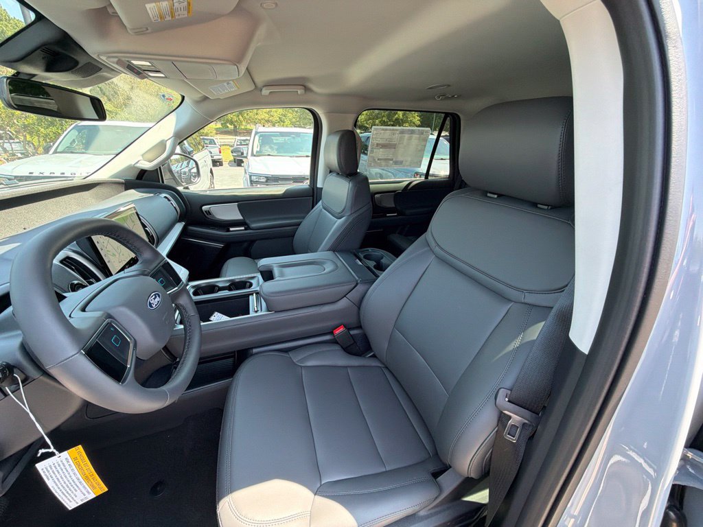 New 2027 Ford Expedition Active RWD image 7