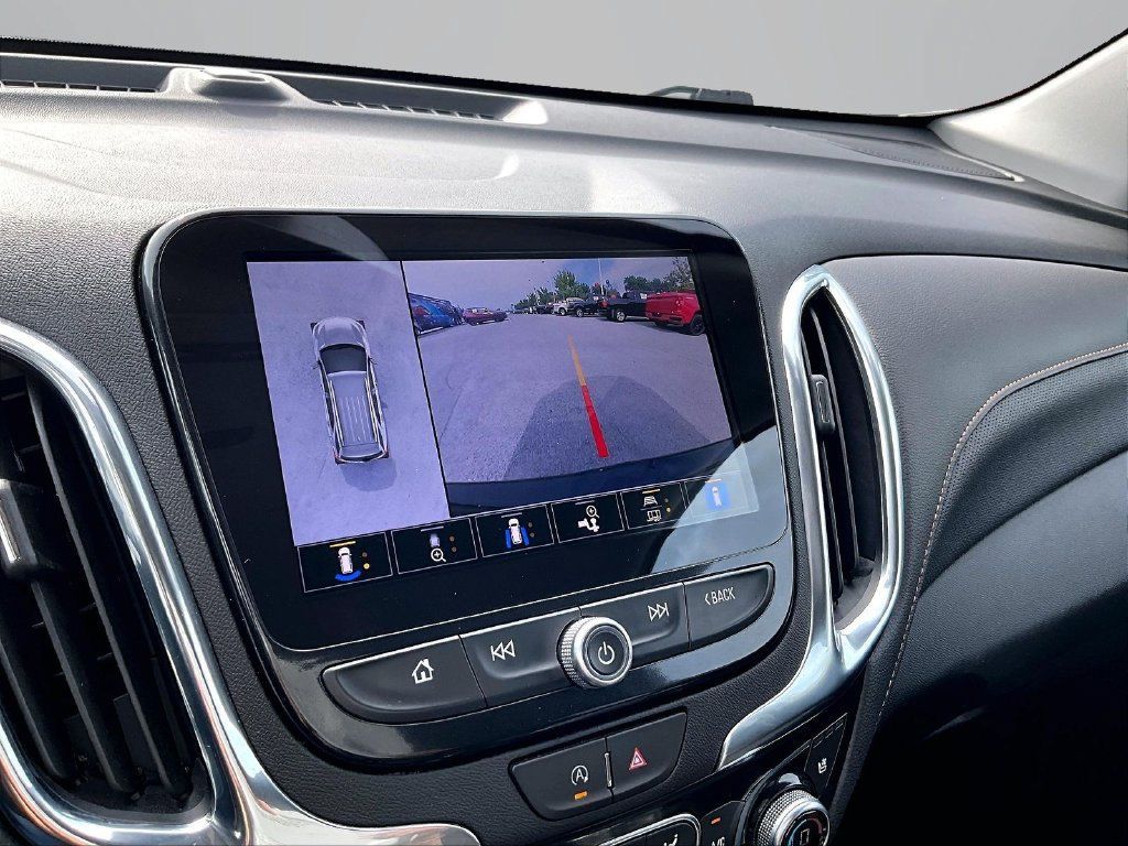 Used 2023 Chevrolet Equinox Premier AWD/4WD image 21