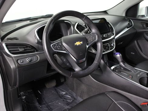 Used 2018 Chevrolet Volt Premier w/ Driver Confidence Package image 4