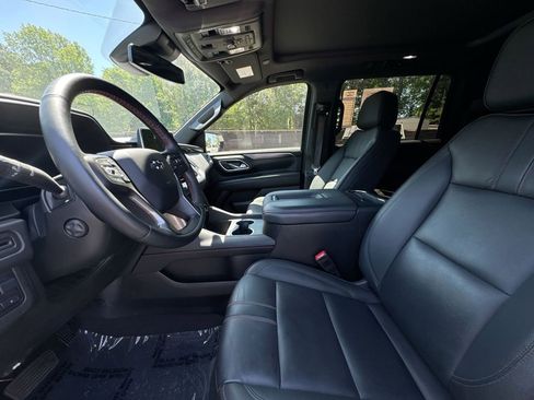 Used 2024 Chevrolet Suburban RST w/ Luxury Package AWD/4WD image 13