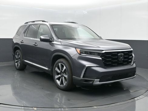 Used 2023 Honda Pilot Elite image 2