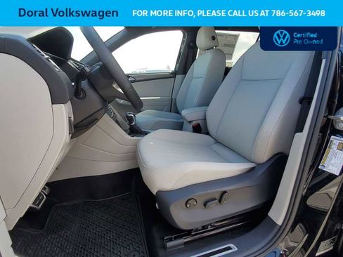 Used 2023 Volkswagen Tiguan SE R-Line FWD image 20