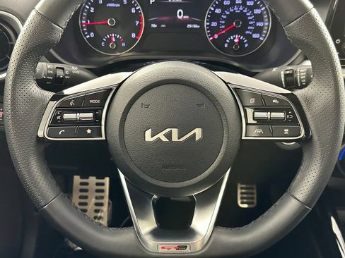 Used 2024 Kia Forte GT-Line w/ GT-Line Premium Package FWD image 28