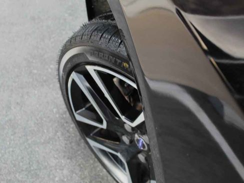 Used 2017 Volvo S60 T5 Dynamic w/ Vision Package image 27