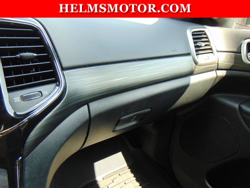 Used 2021 Jeep Grand Cherokee Laredo X RWD image 29
