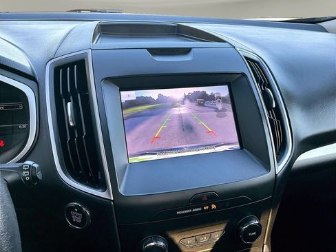 Used 2020 Ford Edge SEL AWD/4WD image 17