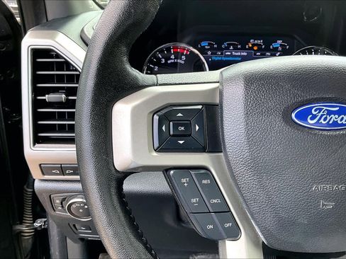 Used 2019 Ford F450 Lariat w/ Lariat Ultimate Package AWD/4WD image 26