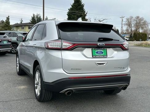 Used 2018 Ford Edge Titanium w/ Technology Package image 3