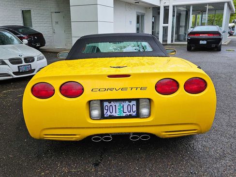 Used 2001 Chevrolet Corvette Convertible w/ Preferred Equipment Group2 RWD image 4
