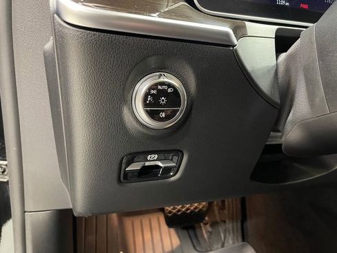 Certified 2023 Mercedes-Benz C 300 4MATIC Sedan image 19