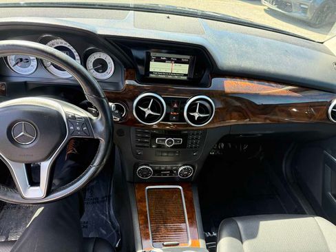 Used 2015 Mercedes-Benz GLK 350 4MATIC image 8