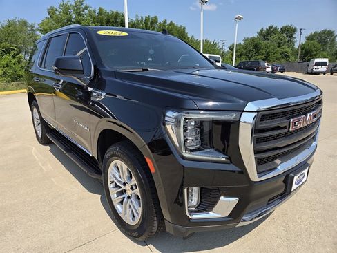 Used 2022 GMC Yukon SLT w/ SLT Premium Package AWD/4WD image 1