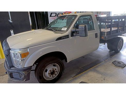 Used 2015 Ford F350 XL RWD image 2