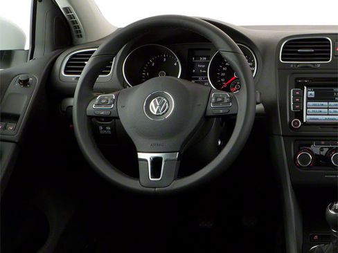 Used 2010 Volkswagen Golf 2-Door FWD image 6