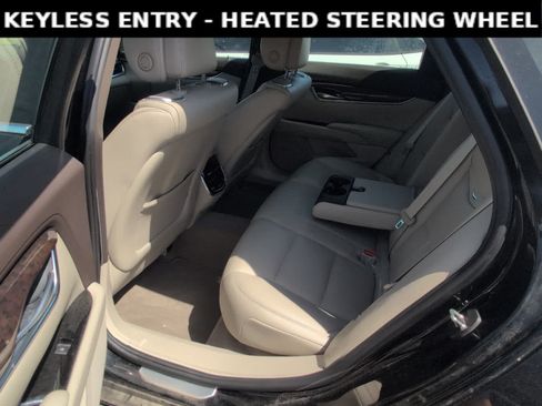 Used 2013 Cadillac XTS Premium FWD image 7