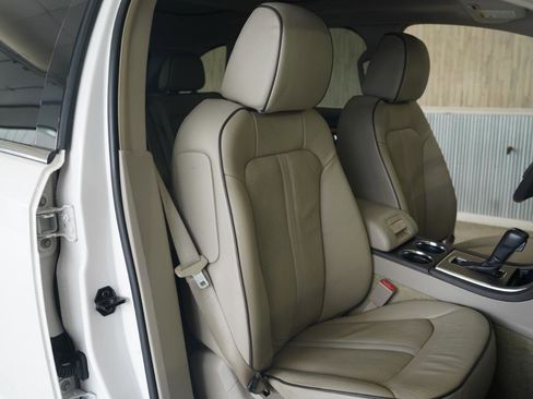 Used 2015 Lincoln MKX FWD w/ Equipment Group 102A image 30