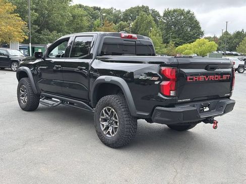Used 2024 Chevrolet Colorado ZR2 w/ ZR2 Convenience Package III AWD/4WD image 11
