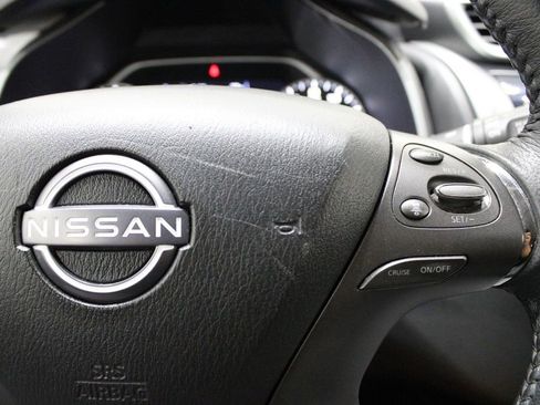 Used 2023 Nissan Murano SV image 25