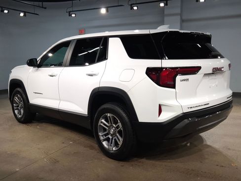 Used 2025 GMC Terrain Elevation image 5