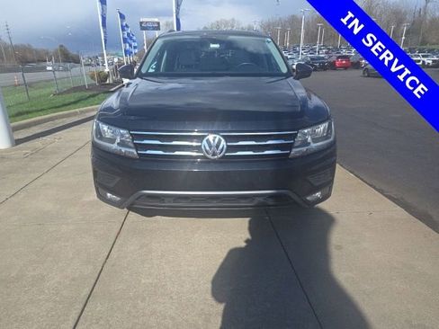 Used 2021 Volkswagen Tiguan SEL image 2