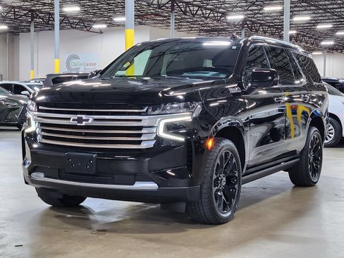 Used 2021 Chevrolet Tahoe High Country w/ Premium Package AWD/4WD image 4