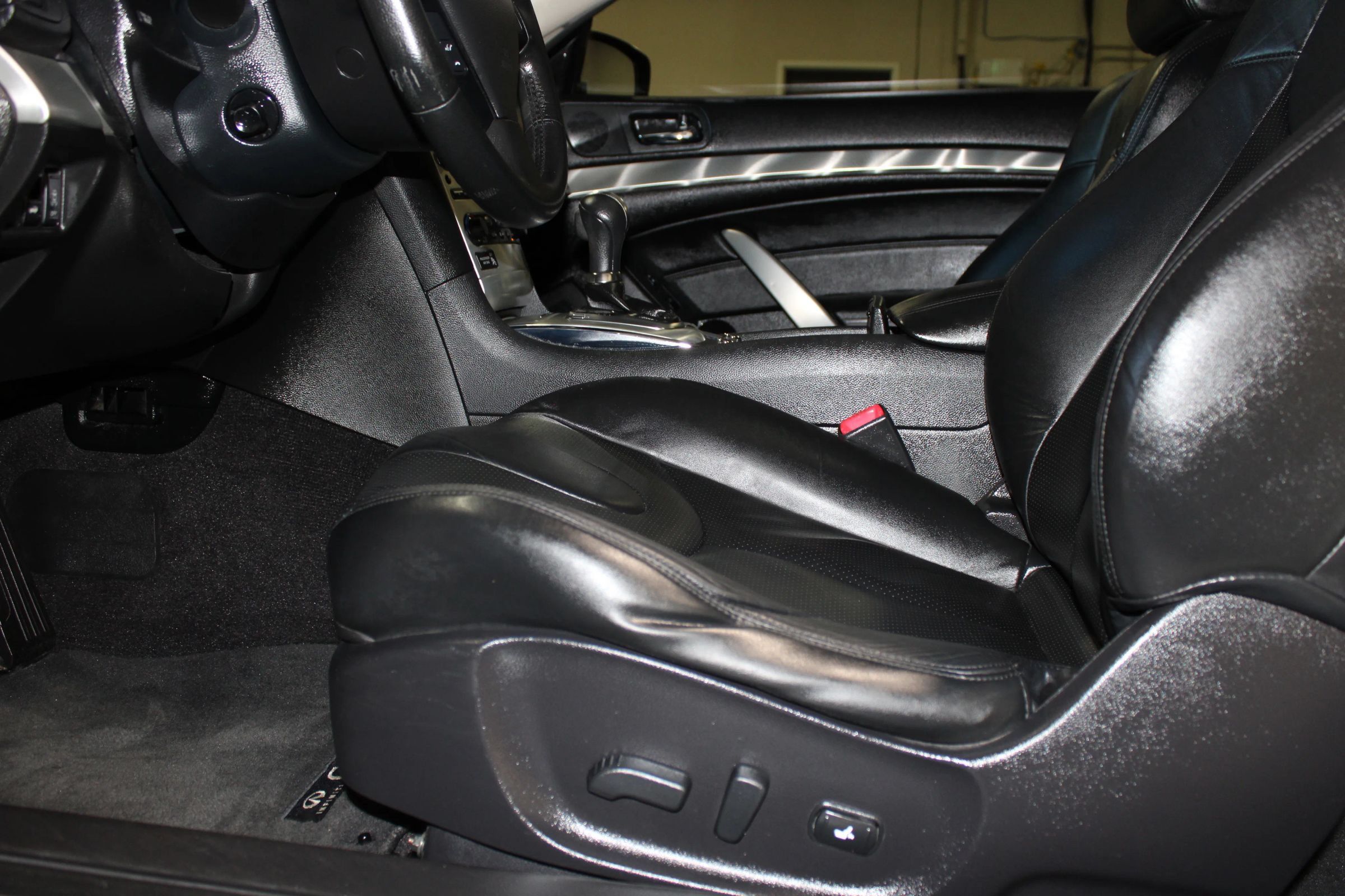 Used 2013 INFINITI G37 Journey w/ Premium Pkg RWD image 24