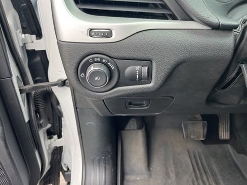 Used 2018 Jeep Cherokee Latitude image 31