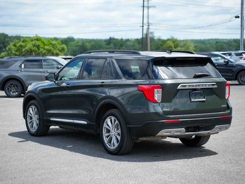 Certified 2023 Ford Explorer XLT w/ Equipment Group 202A AWD/4WD image 7