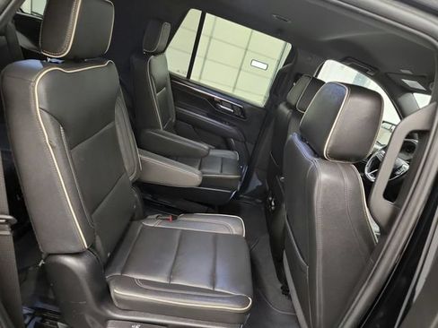 Used 2025 Chevrolet Tahoe Premier RWD image 40