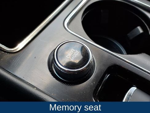 Used 2022 Lincoln Corsair AWD w/ Equipment Group 101A image 9