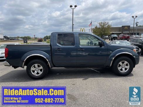 Used 2013 Nissan Frontier SV AWD/4WD image 4