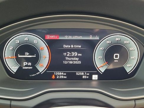 Certified 2025 Audi Q5 2.0T Premium Plus image 24