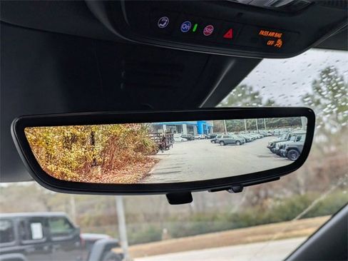 New 2026 Chevrolet Equinox EV RS image 24