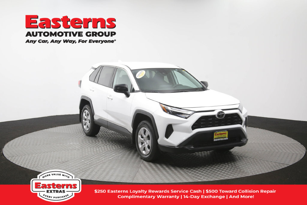 Used 2023 Toyota RAV4 LE AWD/4WD image 50