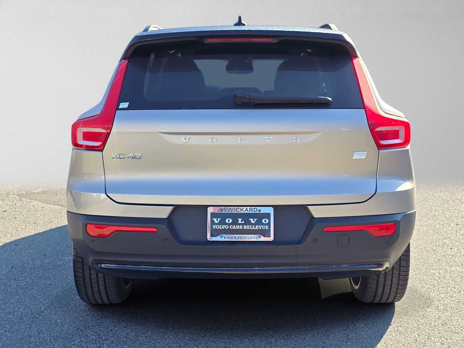 Certified 2023 Volvo XC40 Recharge Ultimate AWD/4WD image 5