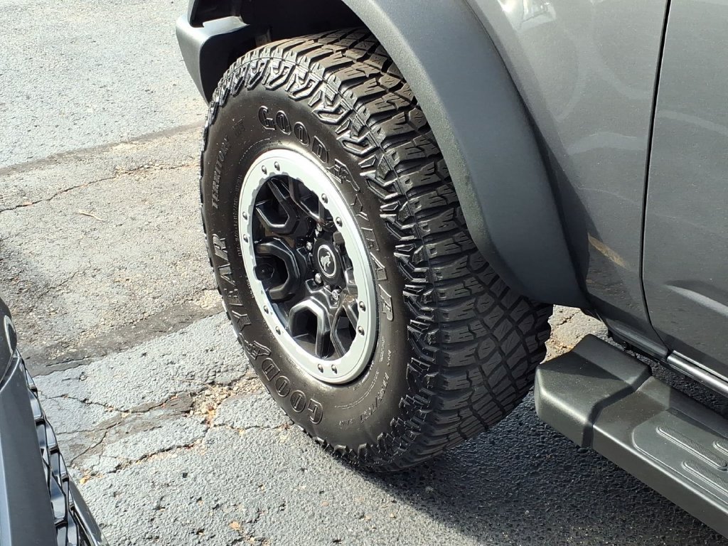 Certified 2023 Ford Bronco Outer Banks w/ Sasquatch Package AWD/4WD image 37