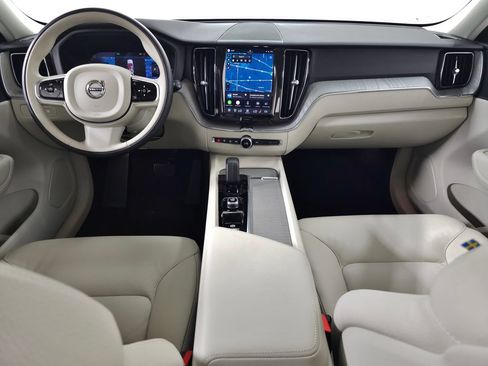 Certified 2025 Volvo XC60 T8 Plus w/ Climate Package AWD/4WD image 13