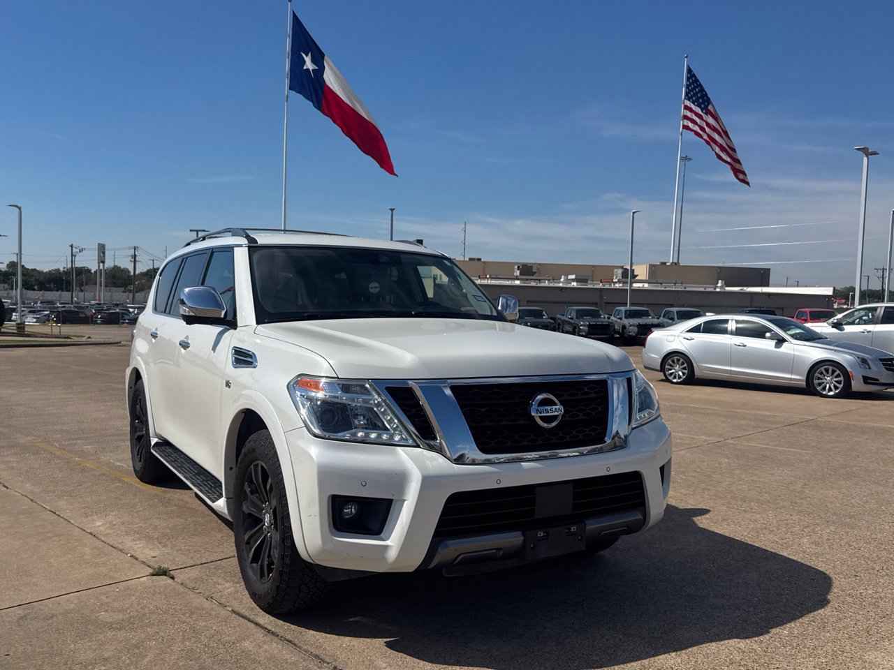 Used 2019 Nissan Armada Platinum w/ Captain's Chairs Package RWD image 3