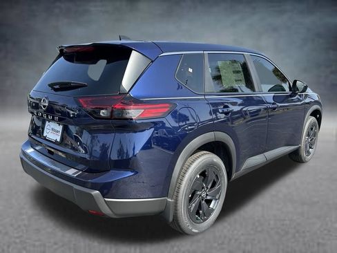 Used 2026 Nissan Rogue SV FWD image 5